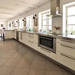 Tatil Evi Seven-bedroom In Orbak Orbaek (Nyborg)