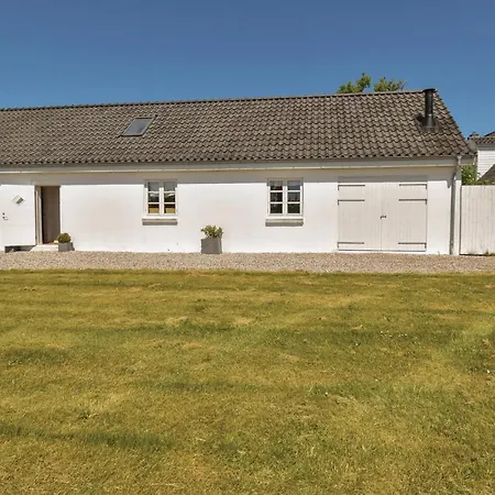 Seven-bedroom In Orbak Casa vacanze