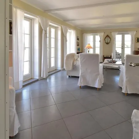 Seven-bedroom In Orbak Casa vacanze