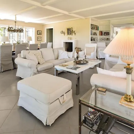 Casa vacanze Seven-bedroom In Orbak *