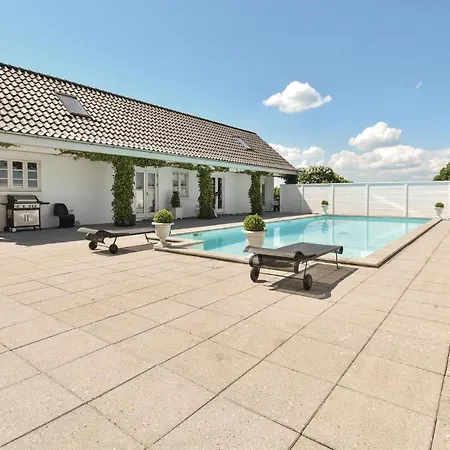Awesome Home In Ørbæk