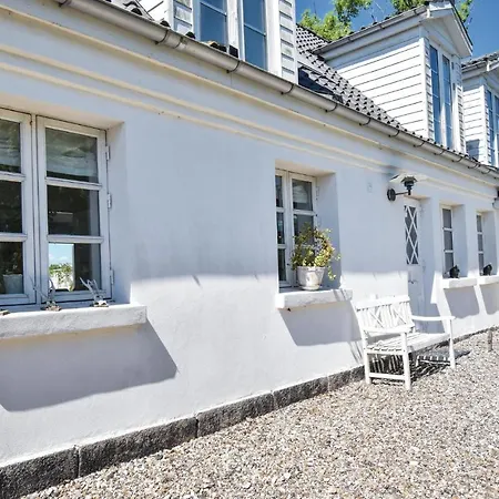 Seven-bedroom In Orbak Casa vacanze