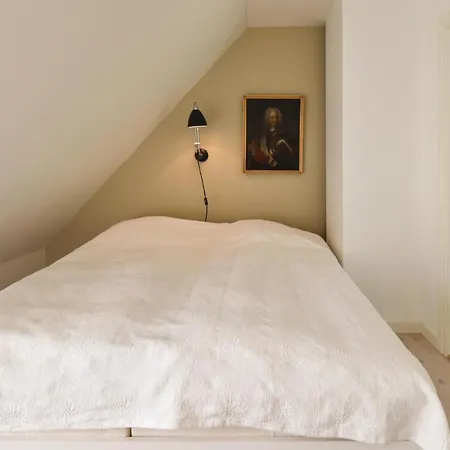 Seven-bedroom In Orbak Vakantiehuis *