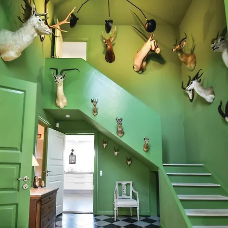 Seven-bedroom In Orbak *