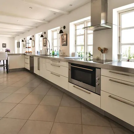 Casa vacanze Seven-bedroom In Orbak Orbaek (Nyborg)