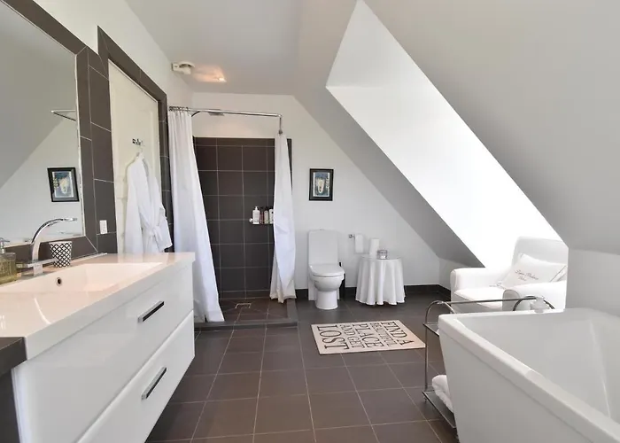 Holiday home Seven-bedroom In Orbak