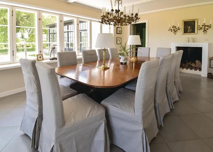 Holiday home Seven-bedroom In Orbak