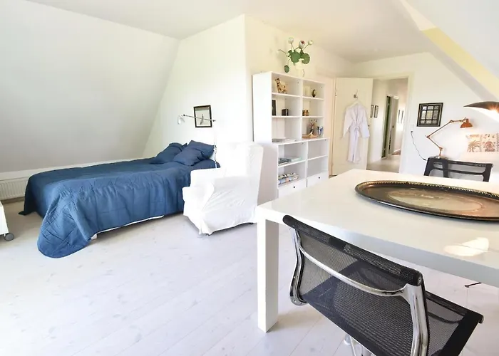 Holiday home Seven-bedroom In Orbak *